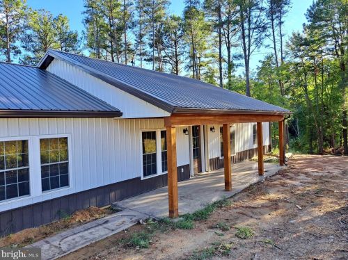 594 Baynesville Rd, Montross VA  22520-2325 exterior