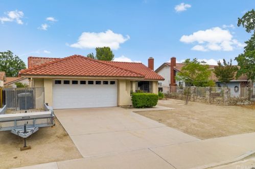 16078 Union Ave, Lake Elsinore CA  92530-1449 exterior