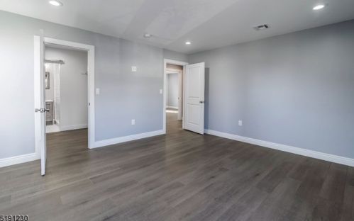 22 Ward Pl, Montclair NJ  07042-3106 exterior