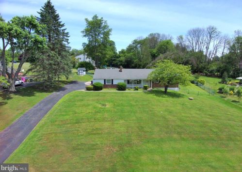 410 Hempstead Cir, Newtown Square, PA 19073-3907