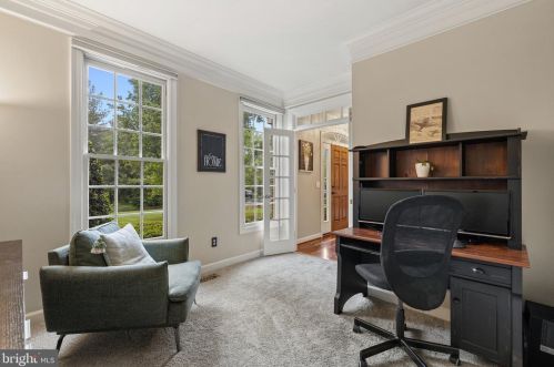 14829 Cox Creek Ct, Haymarket VA  20169-2626 exterior