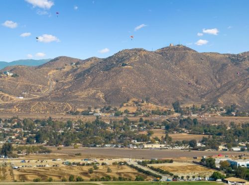 32861 Brechtel St, Lake Elsinore CA  92530-0420 exterior