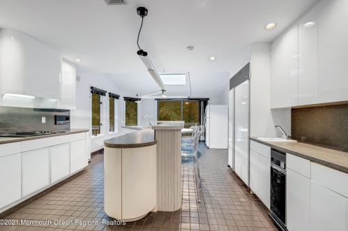 18 Marseille Ter, Morganville NJ  07751-9774 exterior