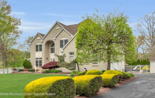 6 Serendipity Dr, Jackson Twp, NJ 08527-4362