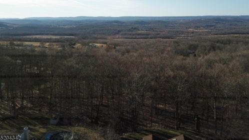 26 Hillsdale Dr, Wantage NJ  07461-4026 exterior