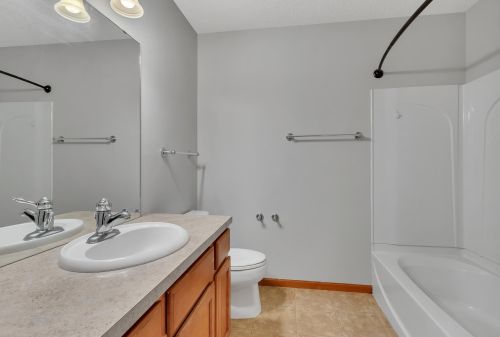 15381 Falk Dr, Lino Lakes MN  55038-6309 exterior
