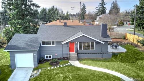 10801 66 Ave, Seattle WA  98178-2552 exterior