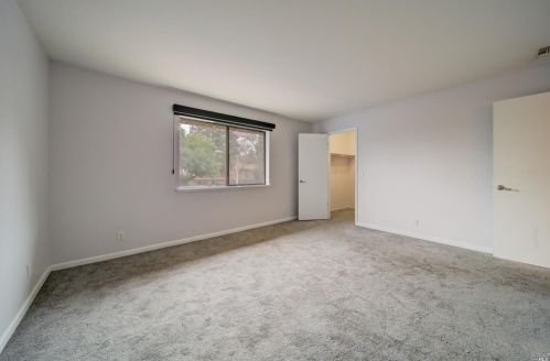542 Arcadia Dr, Vacaville CA  95687-3354 exterior