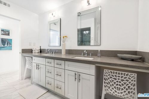 1840 Sandcliff Rd, Palm Springs CA  92264-4844 exterior