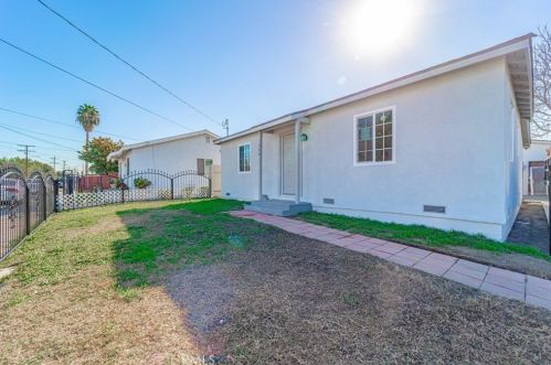 340 Elm St, Compton CA  90220-2113 exterior