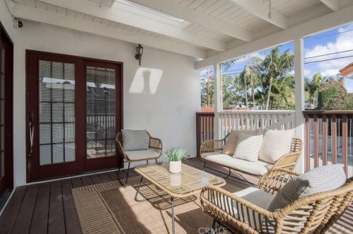 4264 Pepperwood Ave, Long Beach CA  90808-1534 exterior