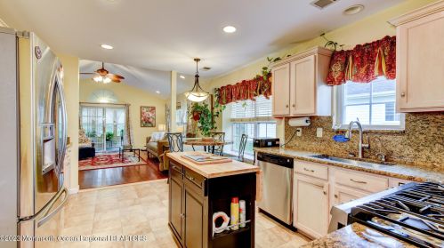 23 Morning Glory Ln, Lakewood NJ  08701-5718 exterior