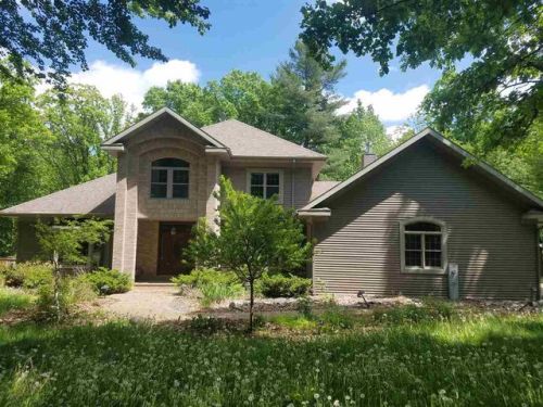 10673 Kimberly Dr, Marshfield, WI 54449-9582