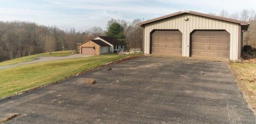 16900 Thompson Ridge Rd, Laurelville OH  43135-9238 exterior