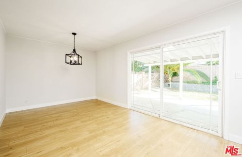 1650 Ona Cir, Simi Valley CA  93063-4540 exterior