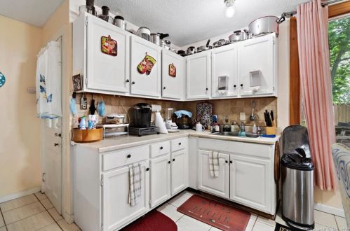 242 Clifton St, Wallingford CT  06492-4001 exterior