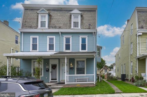 410 4th St, Rudytown, PA 17070-1801