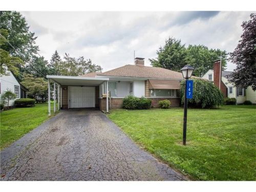 147 Leonard Ave, Massillon, OH 44646-3339