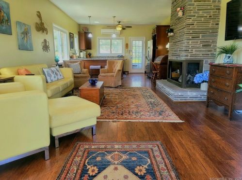 659 Pequot Ave, United States Coast Guard Ac CT  06320-4230 exterior