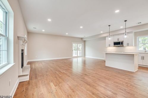 421 River Rd, Rahway NJ  07065-4203 exterior