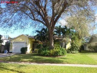 124 Village Cir, Jupiter, FL 33458-5508