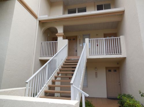 18305 Glenmoor Dr, West Palm Beach, FL 33409-2817