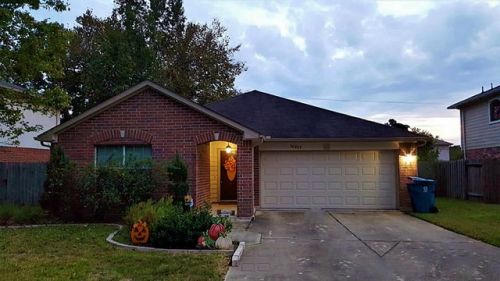12057 Ln Salle Xing, Conroe TX  77304-4297 exterior