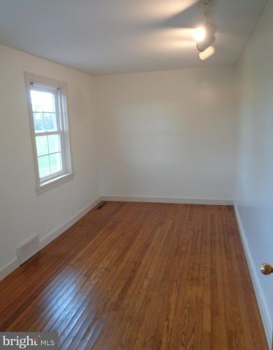 570 Zion Rd, Carlisle PA  17015-7111 exterior