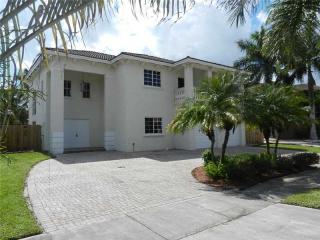 15768 147th Ln, Miami, FL 33196-6740