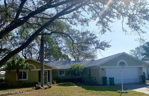 1239 Continental Ave, Melbourne, FL 32940-6703