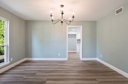 1410 Woodcreek Dr, Richardson TX  75082-4518 exterior