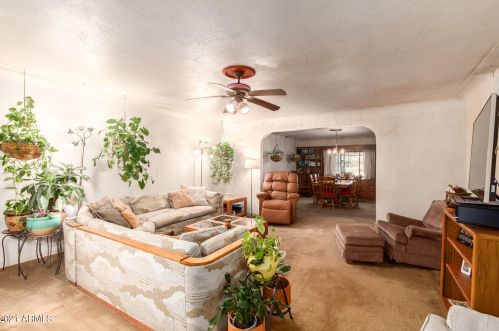 9314 87th Ave, Peoria AZ 85381-3600 exterior