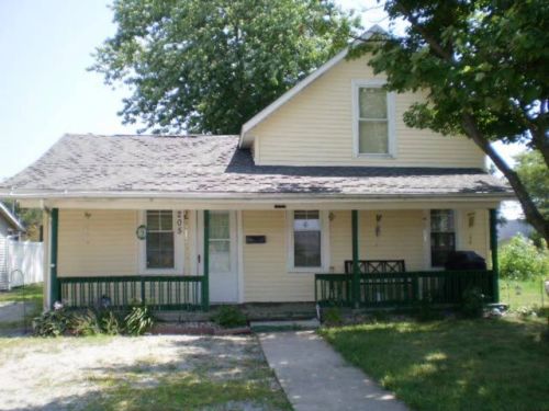 205 Nappanee St, Nappanee, IN 46550-1623