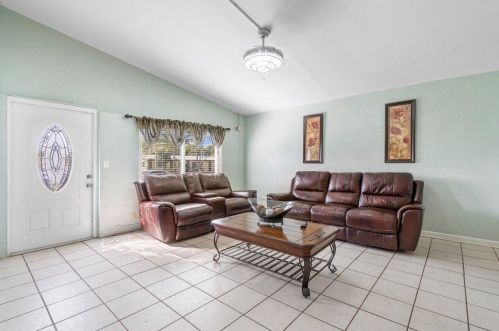 4571 Cole St, West Palm Beach, FL 33417-5917