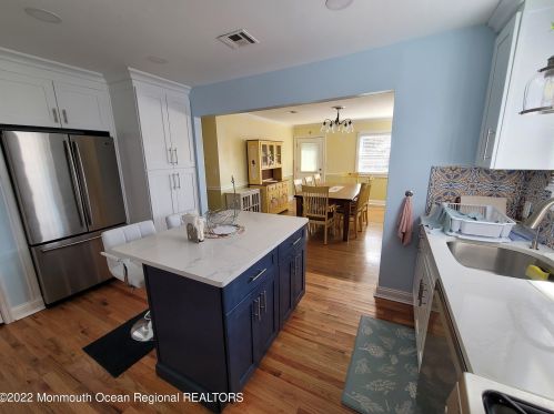1 Ann Ct, Hazlet NJ  07730-1501 exterior