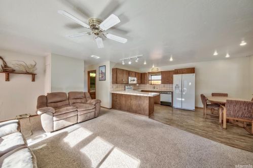 758 Stanford Ave, South Lake Tahoe, CA 96150-2727