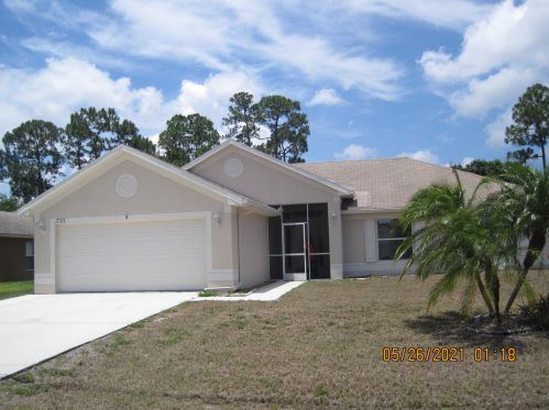 1733 Penrose Ave, Fort Pierce, FL 34953-5129