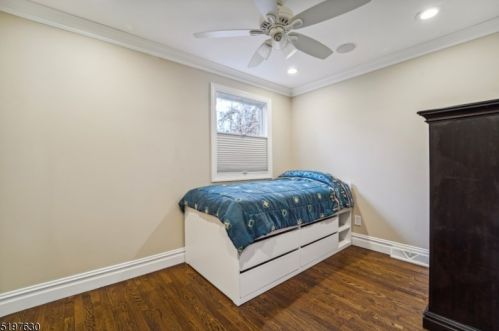 83 Mcnomee St, Oakland NJ  07436-2609 exterior