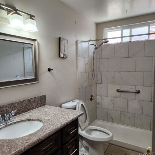 44131 7 St, Lancaster CA 93535-2000 exterior