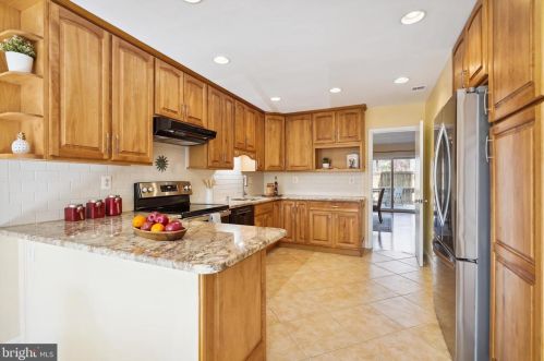 1938 Winterport Cluster, Herndon, VA 20191-3652
