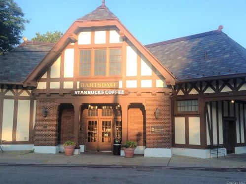 177 Hartsdale Ave, Hartsdale NY  10530-3543 exterior