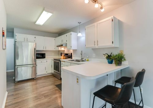 8582 Brinkley Ln, Inver Grove Heights MN  55076-5115 exterior