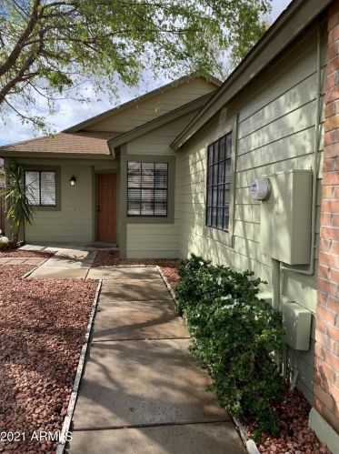 6323 Mercer Ln, Glendale, AZ 85304-3647