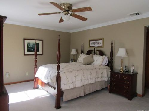 13 Liberty Ct, Montgomery NY  12549-2041 exterior