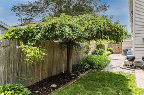 57 Grand Pl, Elwood NY  11731-3019 exterior