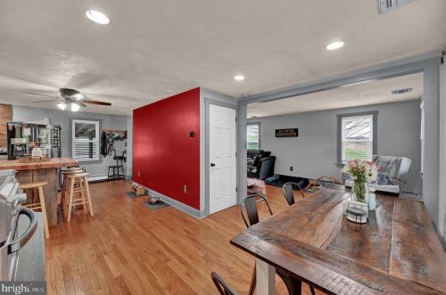 435 Boxwood Rd, Red Lion PA  17356-8347 exterior