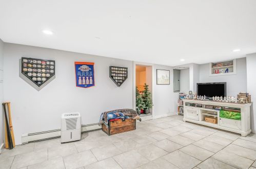 147 Waterside Ave, Northport NY  11768-2154 exterior