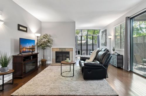 1015 Foxchase Dr, San Jose CA  95123-1108 exterior