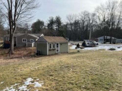 35 Bunker Ln, Dover NH  03823-7543 exterior