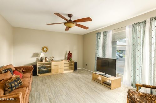 8402 Dianna Dr, Scottsdale, AZ 85257-2981